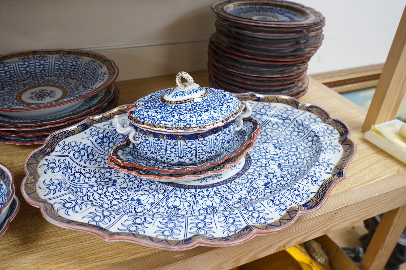 A group of Worcester Royal Lily pattern dessert and dinner wares, 18th/19th century, to include miniature tureens and oval dishes, largest 42cm wide